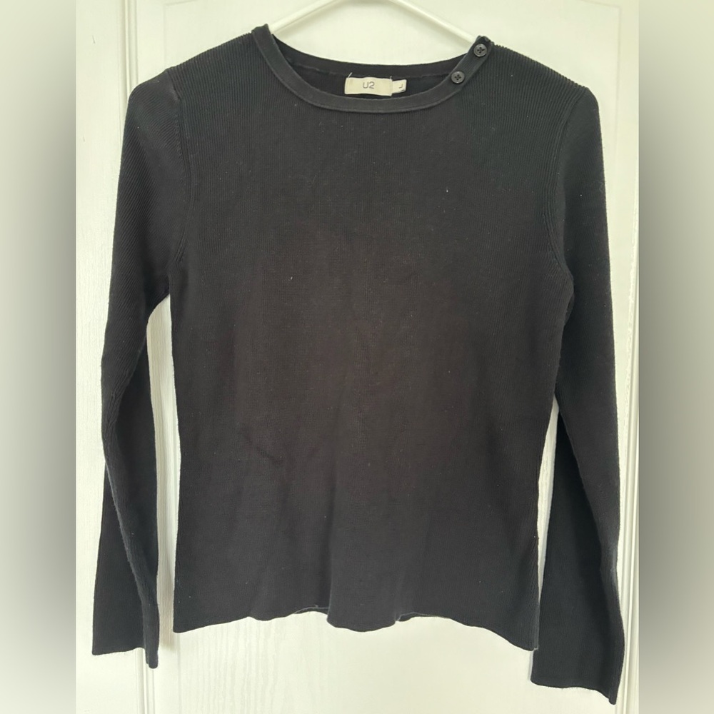 U2 Women's Black Ribbed Top